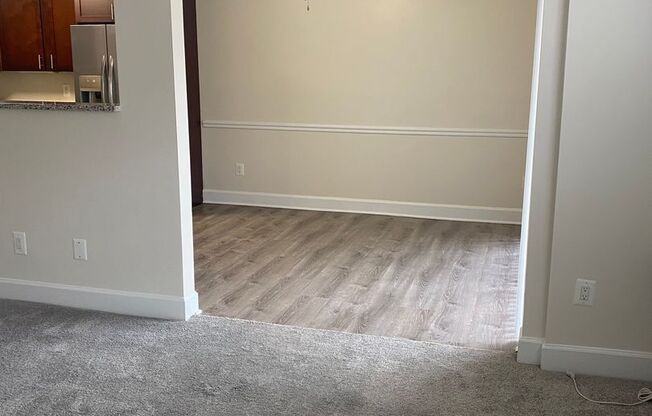 1 bed, 1 bath, 723 sqft, $1,850, Unit 5317 #4