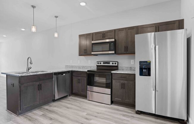 2 beds, 2.5 baths, 1,300 sqft, $1,350, Unit 6