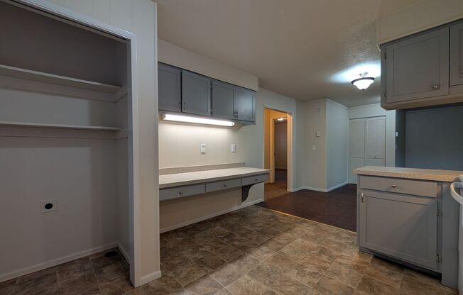 3 beds, 1 bath, $1,995