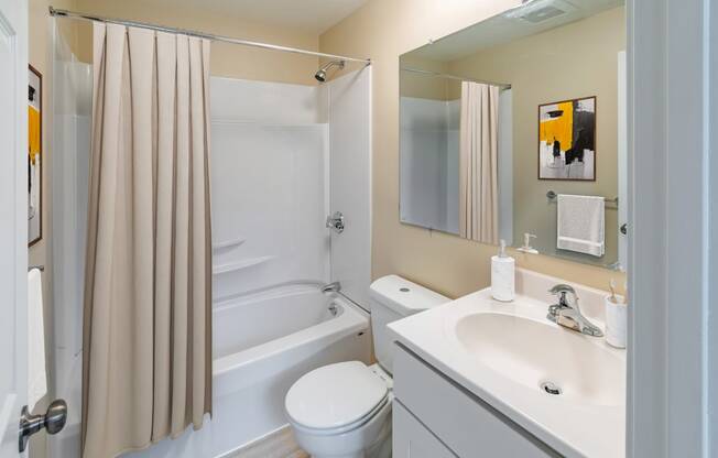 Bathroom With Bathtub at Royal Worcester Apartments, Massachusetts