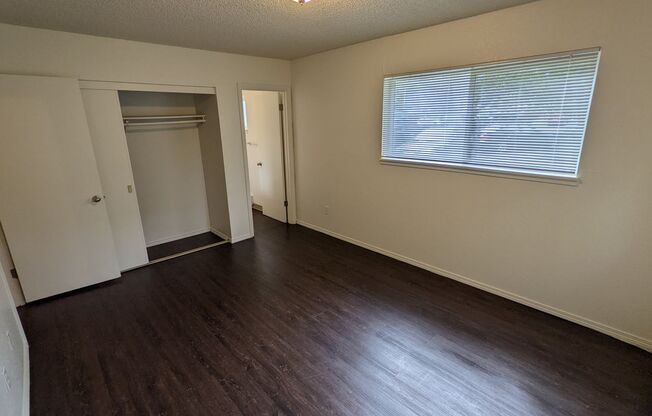 2 beds, 2 baths, 900 sqft, $1,575, Unit #01