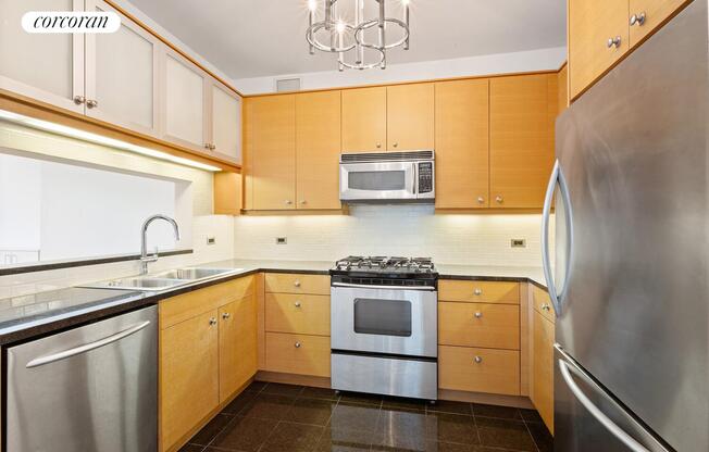 2 beds, 2 baths, 1,228 sqft, $9,100, Unit PH1J