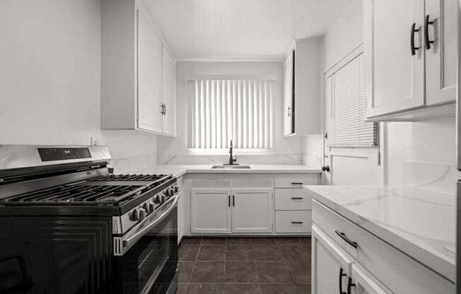 4026-4050 West Blvd.
