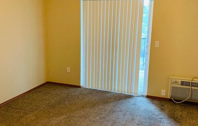 2 beds, 1 bath, 800 sqft, $1,545, Unit 4720 - 208