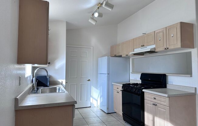 Private Upstairs Retreat in Desirable Gated Community