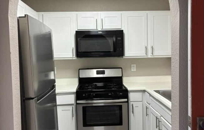 2 beds, 2 baths, 1,085 sqft, $1,450, Unit CA 1330-120
