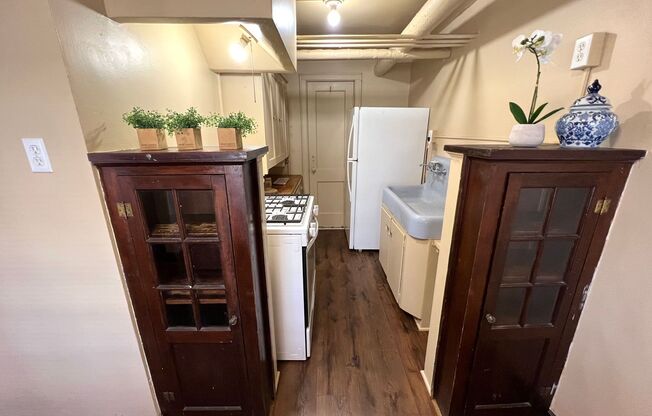 1 bed, 1 bath, 650 sqft, $895, Unit Unit 103 A650
