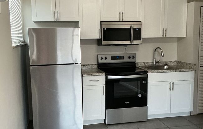 2331 Hayes LLC