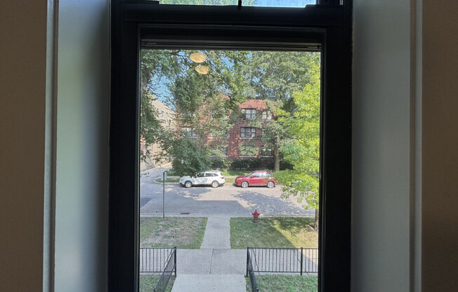 1128 Maple Ave