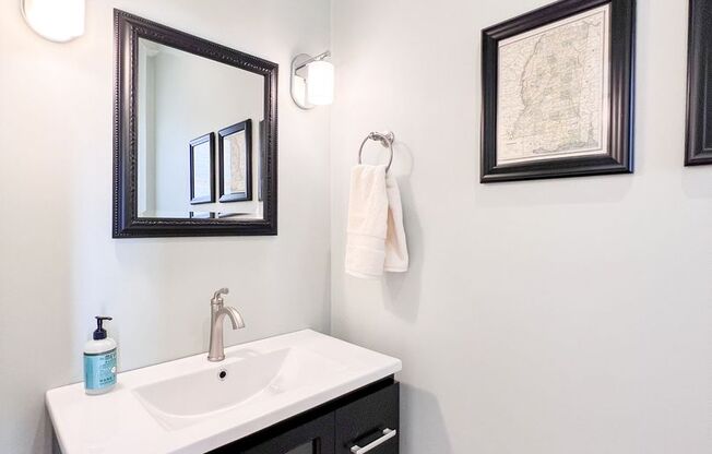 Spacious Home in Solamere Subdivision