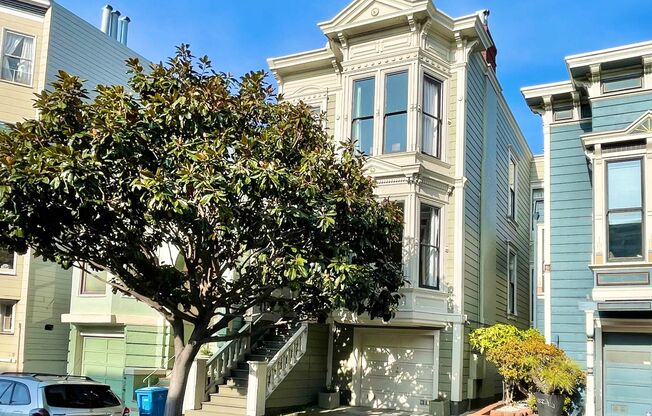 Huge 3BR/1.5BA Full Floor NOPA Flat! Laundry!   PROGRESSIVE