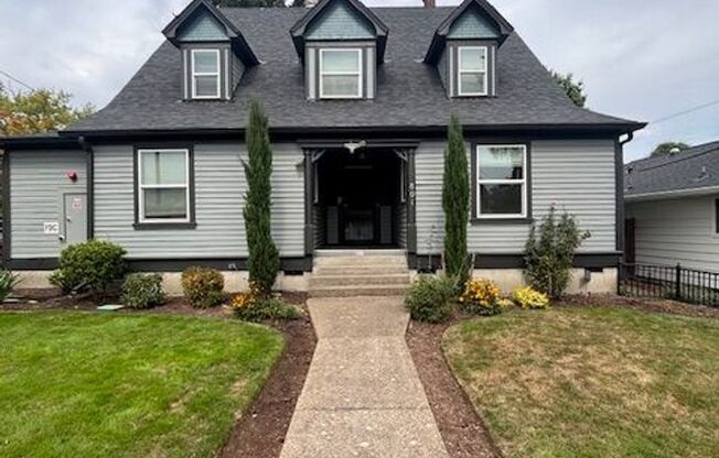 2 Bedroom 1 Bath Apt in Newberg