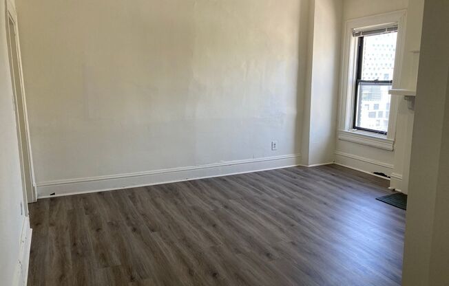 2 beds, 1 bath, 764 sqft, $1,649, Unit 1301-71
