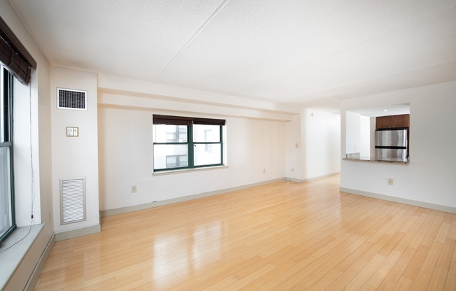 2 beds, 1 bath, 854 sqft, $4,200, Unit 4G