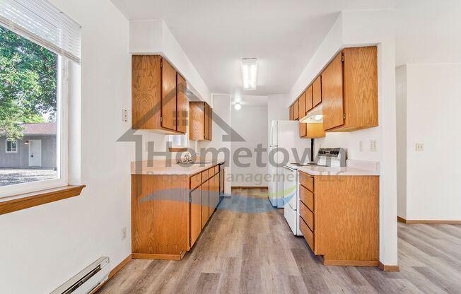 2 beds, 1 bath, 960 sqft, $1,275, Unit F1