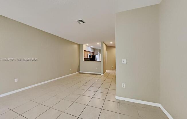 2518 SW 83 TERRACE