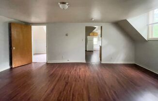 2 beds, 1 bath, 1,454 sqft, $795, Unit 817