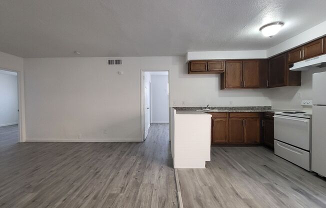 2 beds, 2 baths, $1,200