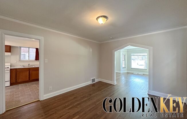 University District Large 1451 sq ft Westside 3bd/1.5ba