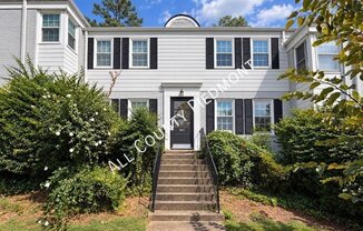 547 WAKEFIELD DR