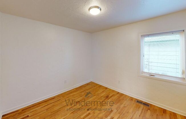 2 beds, 1 bath, $1,245, Unit #A