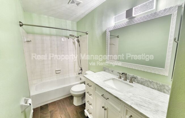 2501 Gulf Freeway unit #16