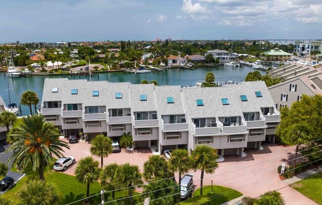 Tierra Verde WATERFRONT Annual Unfurn. 3BR 3BA 2 Car Tandem Garage Townhome w/SLIP