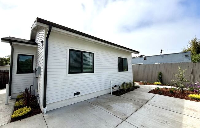 212 - Carpinteria Asset Mgmt LLC (Walnut duplex)