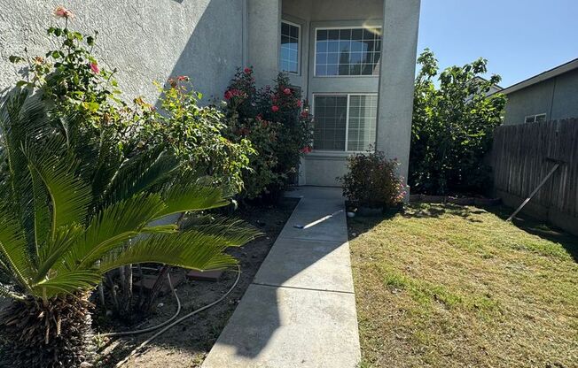 Comfortable home has 5Bdm 3Ba Home With 3 Car Garage