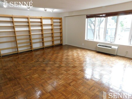 19 CHAUNCY ST