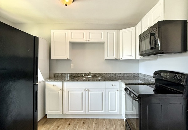 1045 11th Avenue Northwest - 8