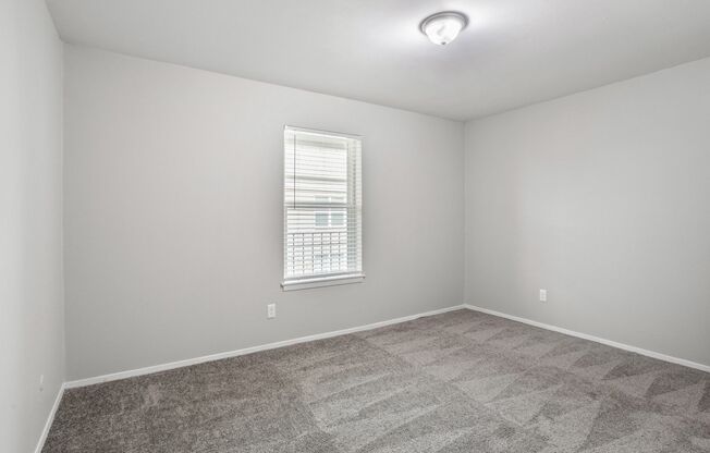 3 beds, 2 baths, 1,377 sqft, $1,505