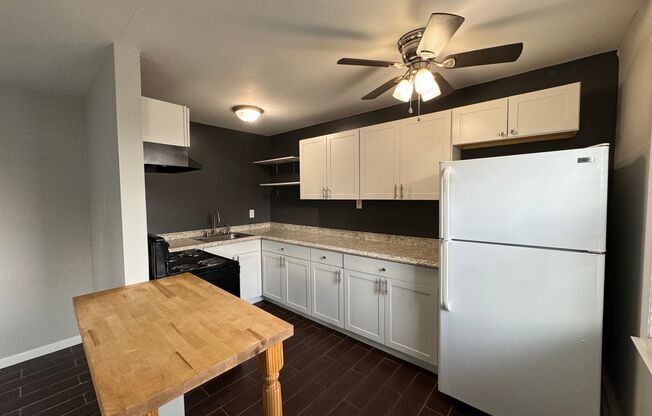 2 beds, 1 bath, 750 sqft, $1,495, Unit 102B