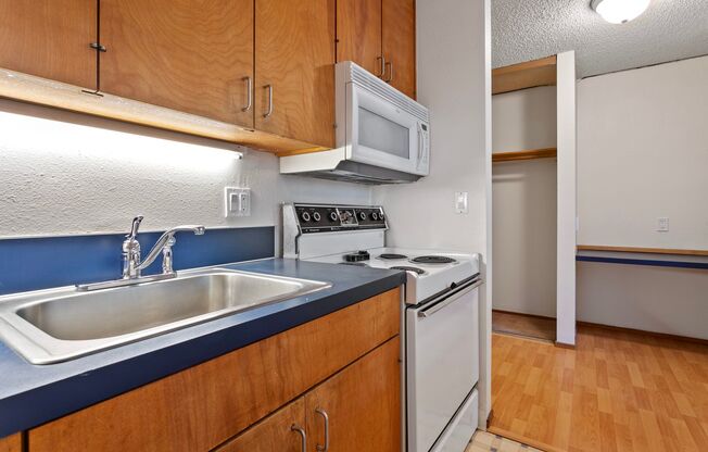 Downtown Living Starts At Lair Hill. 1 Bedroom 1 Bathroom Apartment Home Ready For you To Call Home