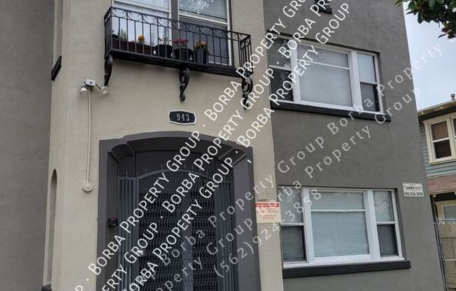 943 Lime Ave