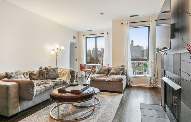 Luxury penthouse 2bd 1bth in Old Town