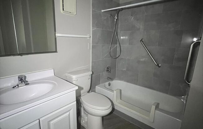1 bed, 1 bath, 684 sqft, $1,900, Unit 623