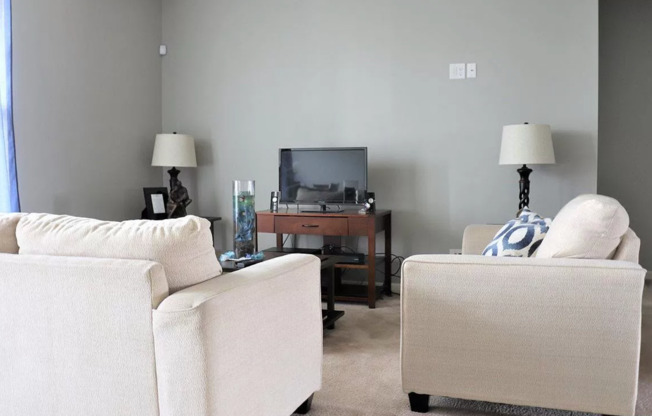 Spacious 4-Bedroom Near Lake Cunningham