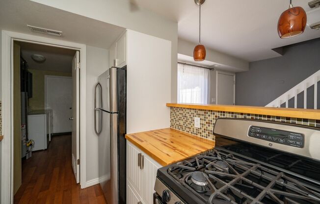 Beautiful Remodeled Townhome in Amazing Location!