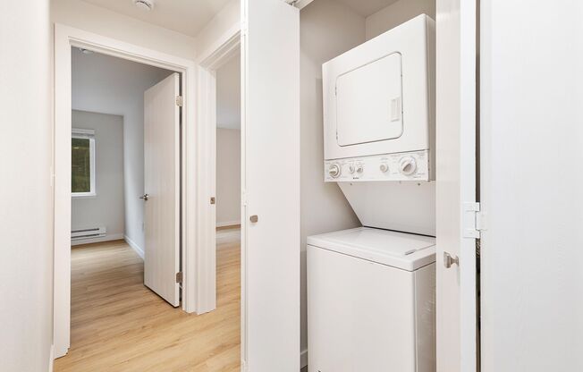 2 beds, 2 baths, 1,092 sqft, $2,995, Unit 37