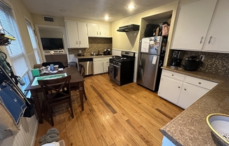 1 bed, 1 bath, 850 sqft, $2,200, Unit 2