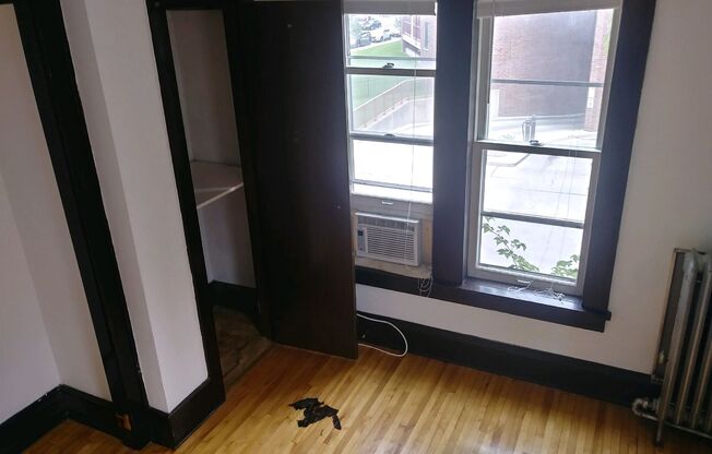 Studio, 1 bath, 211 sqft, $775, Unit 210