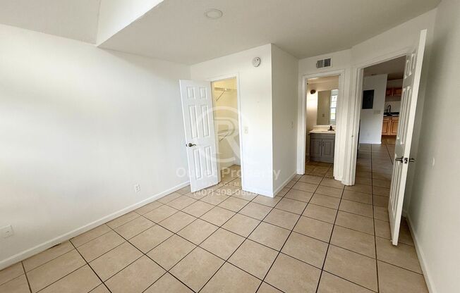 2 beds, 2 baths, $1,595, Unit Unit #101