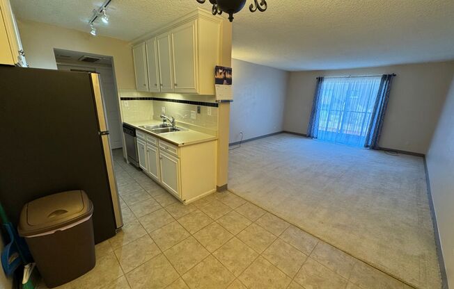 1 bed, 1 bath, $1,400, Unit # 302 A 6