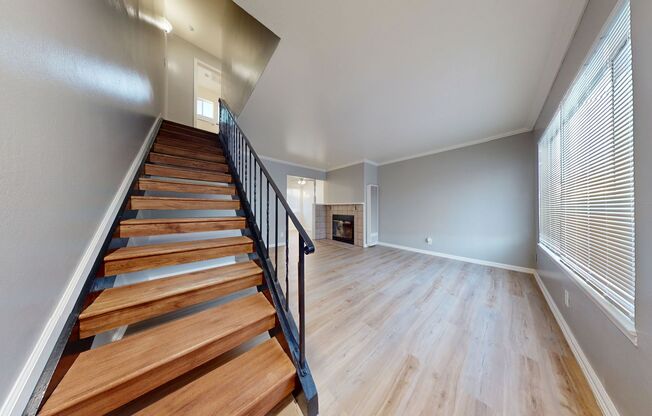 2 beds, 1 bath, 715 sqft, $2,450, Unit 418-1