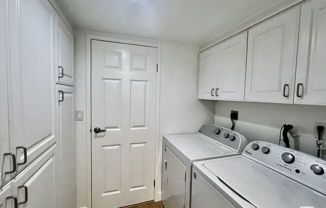 1 bed, 1.5 baths, 1,943 sqft, $5,200, Unit 402