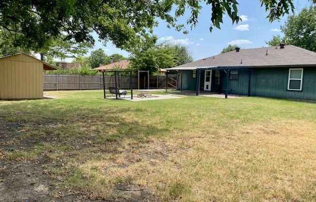 Charming Home located in a great neighborhood!