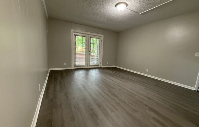Discover Comfortable Living at Wind Crest Apartments & Townhomes in Murfreesboro, TN!