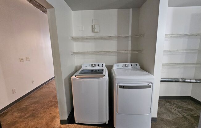 Studio, 1 bath, $1,600, Unit APARTMENT 919