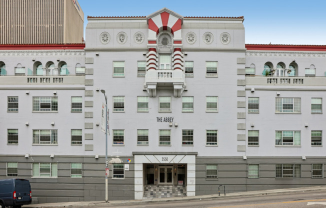 The Abbey Apts...Spacious Bedrooms...Brand New Designed Modern Apt Homes! CALL NOW!